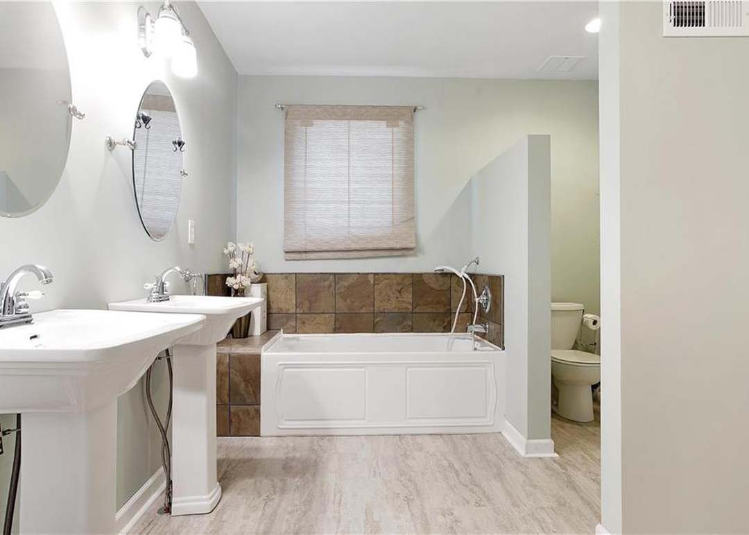 7906 Colonial Drive — photo 4