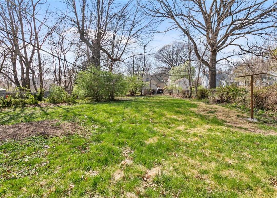 7910 Summit Street — photo 29