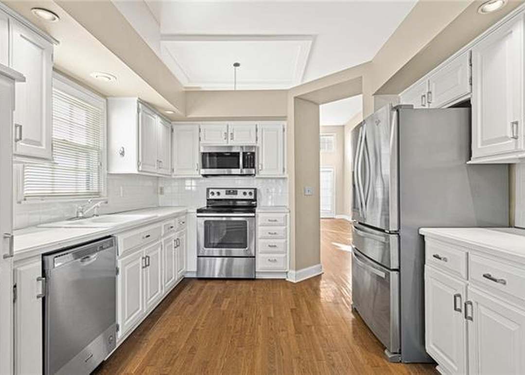 8003 W 152nd Terrace — photo 17