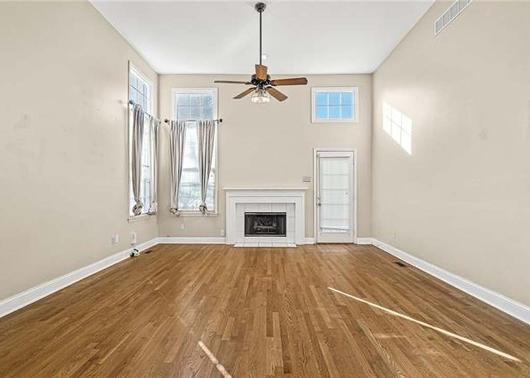 8003 W 152nd Terrace — photo 27