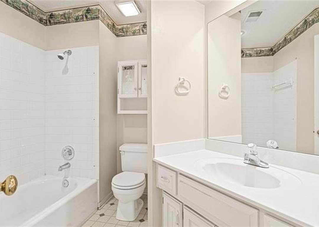 8003 W 152nd Terrace — photo 30