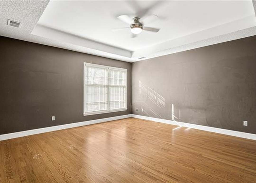 8003 W 152nd Terrace — photo 31