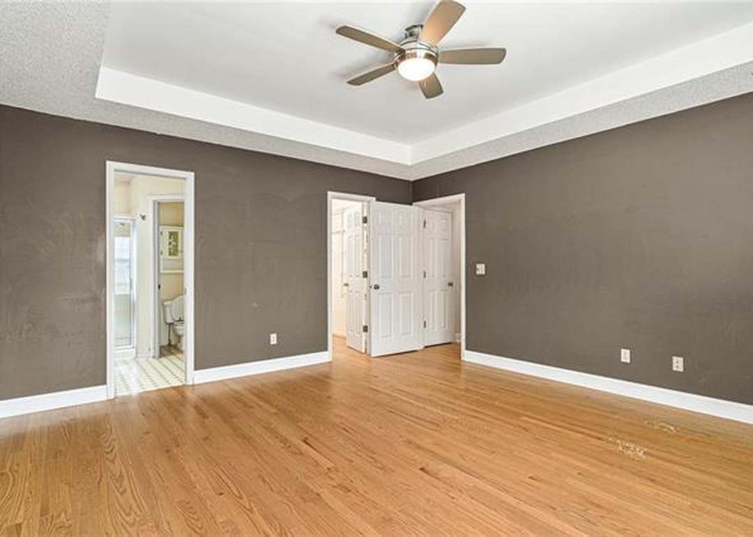 8003 W 152nd Terrace — photo 35