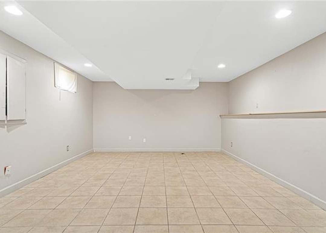 8003 W 152nd Terrace — photo 47