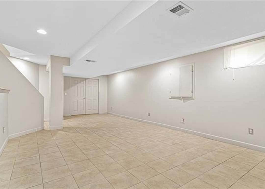 8003 W 152nd Terrace — photo 48