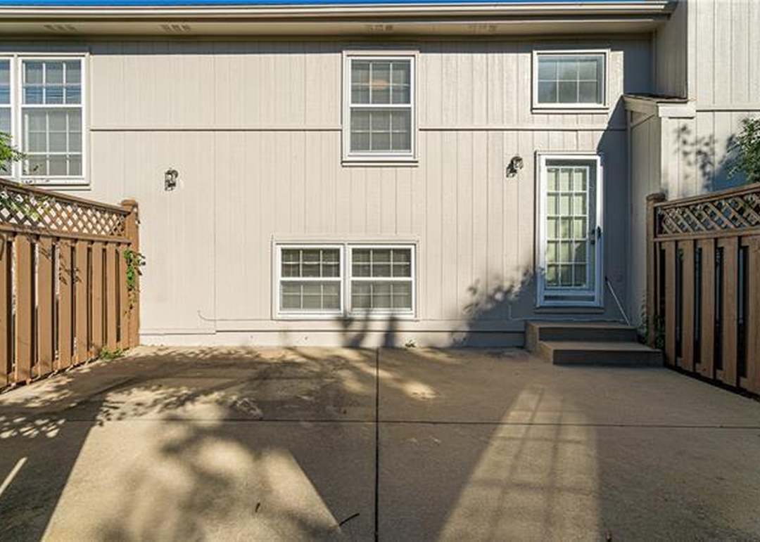 8003 W 152nd Terrace — photo 49