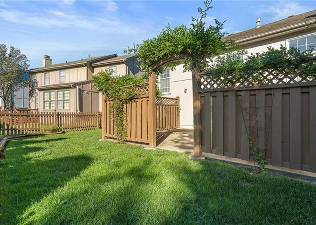 8003 W 152nd Terrace — photo 52