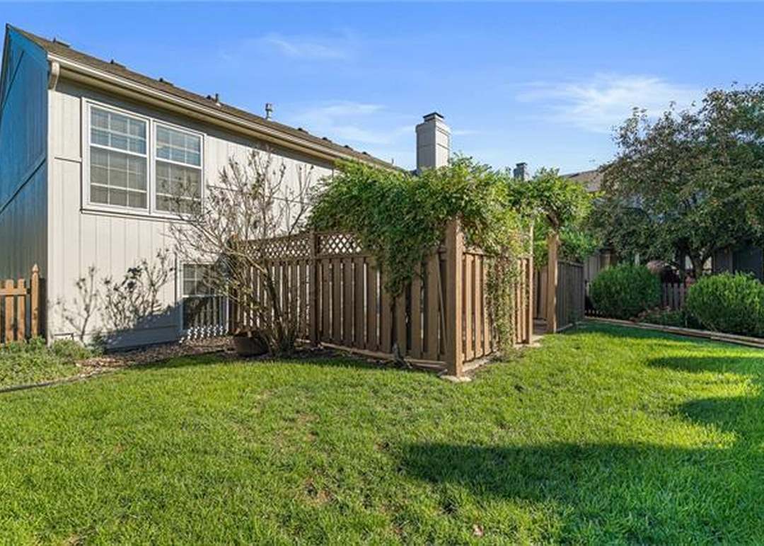 8003 W 152nd Terrace — photo 53