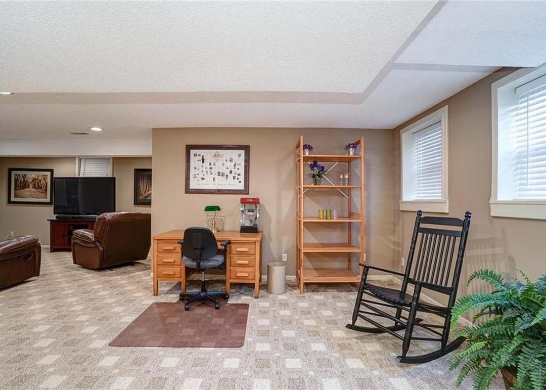 8006 W 153rd Terrace — photo 33