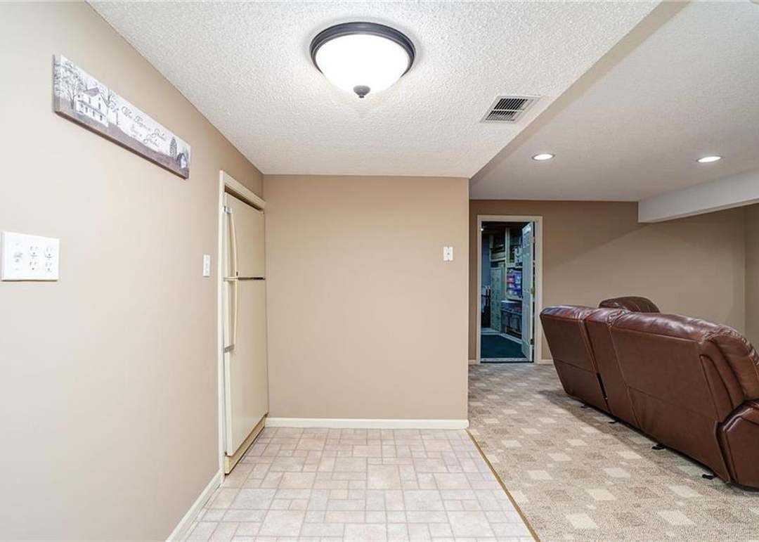 8006 W 153rd Terrace — photo 34