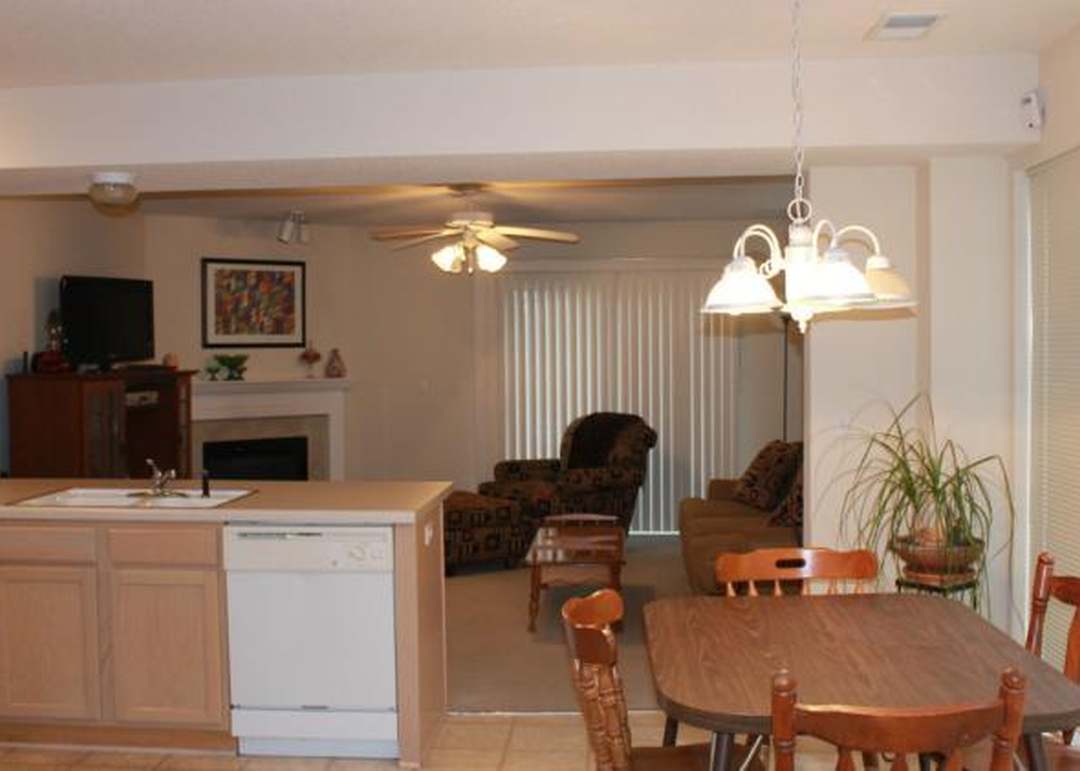 8011 N LAWN AVENUE — photo 6