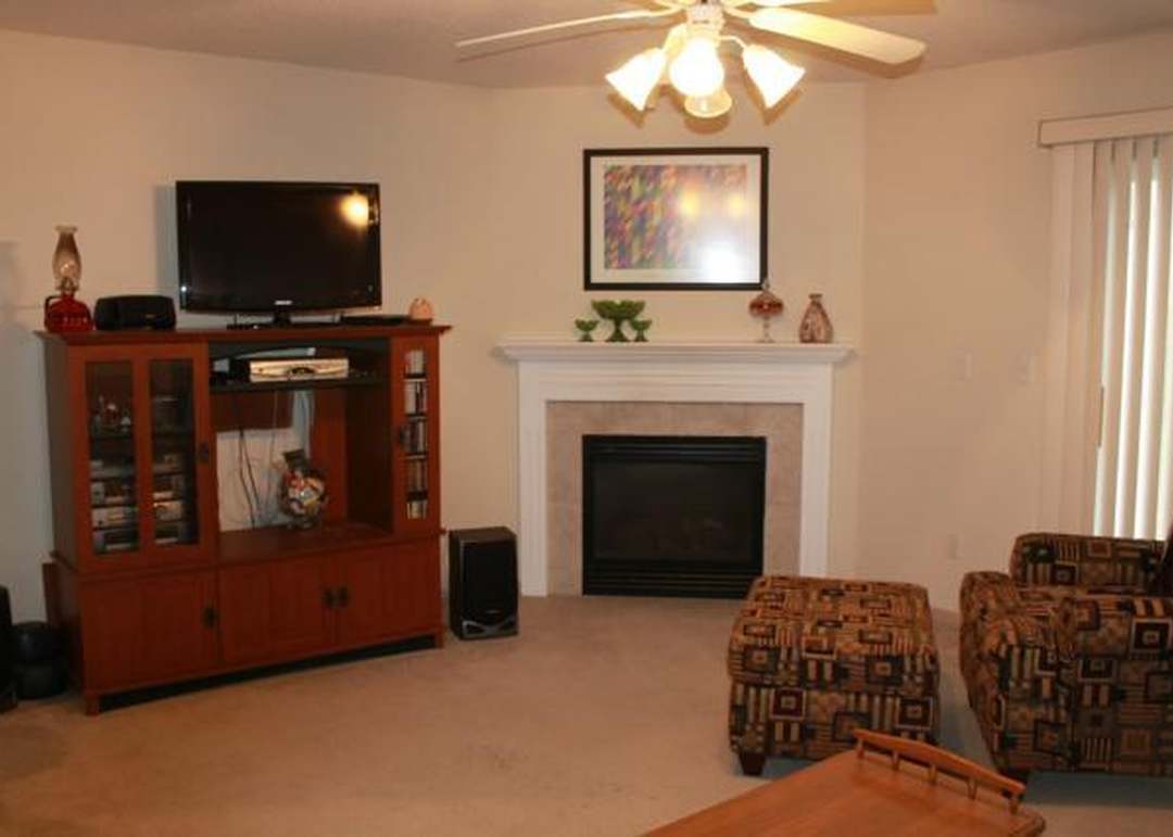 8011 N LAWN AVENUE — photo 8