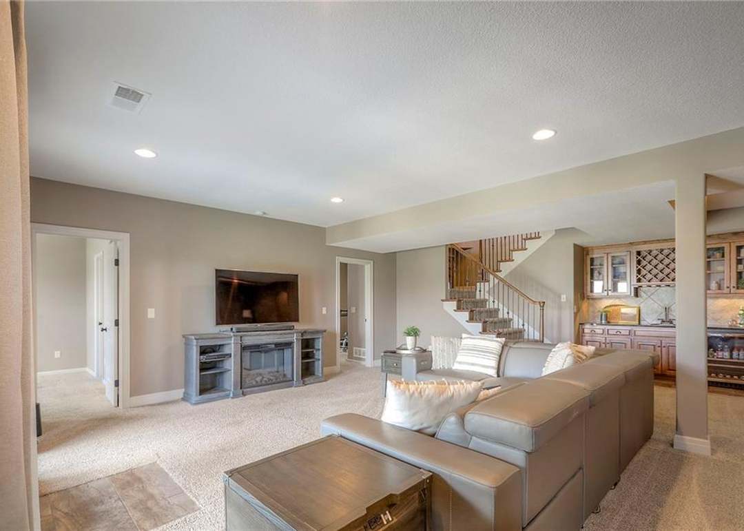 8018 NE 100th Terrace — photo 38