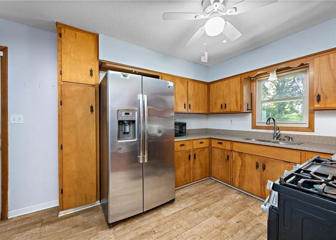 802 NE 60th Terrace — photo 14