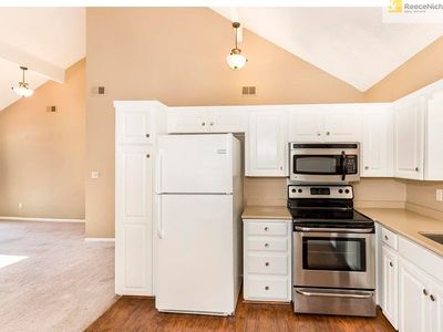 8032 Halsey Street — photo 10