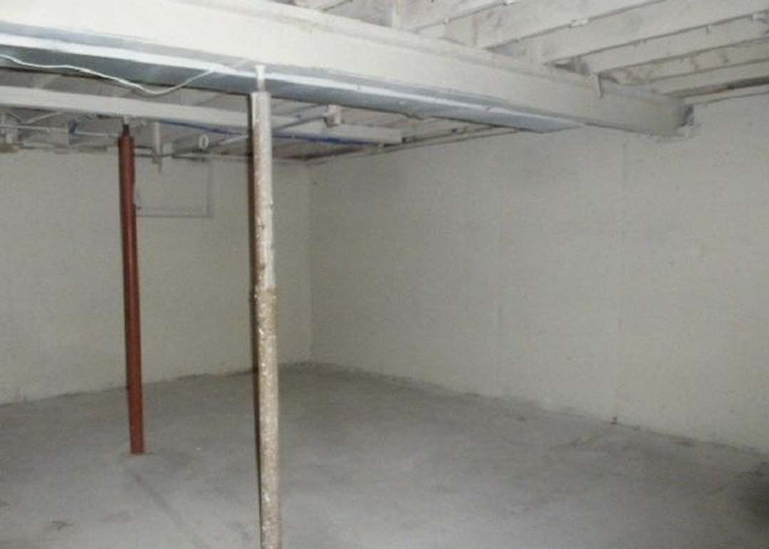 8034 S Benton Avenue — photo 7