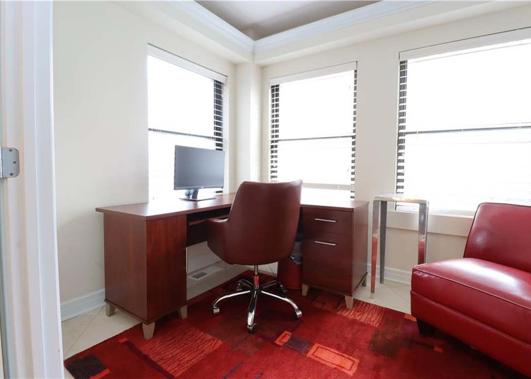 807 W 48TH Street — photo 16