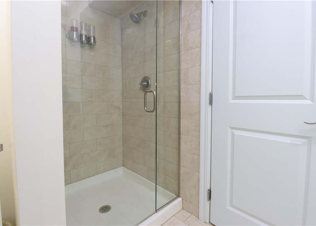 807 W 48TH Street — photo 27