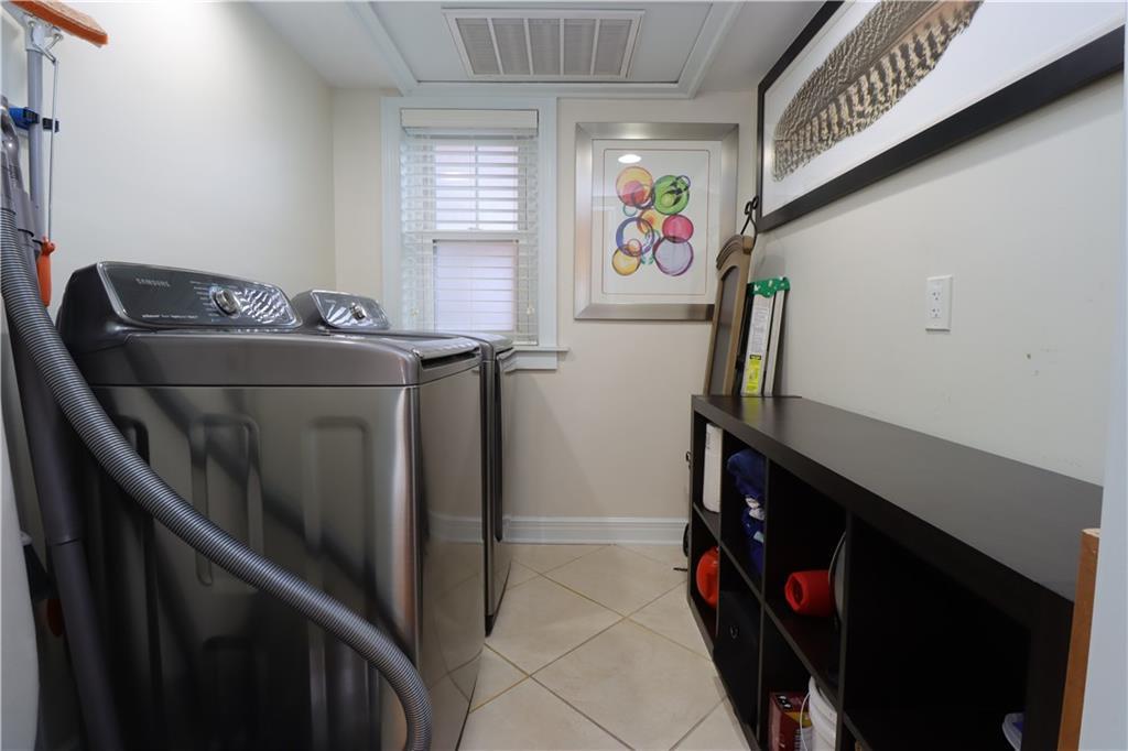 807 W 48TH Street — photo 29