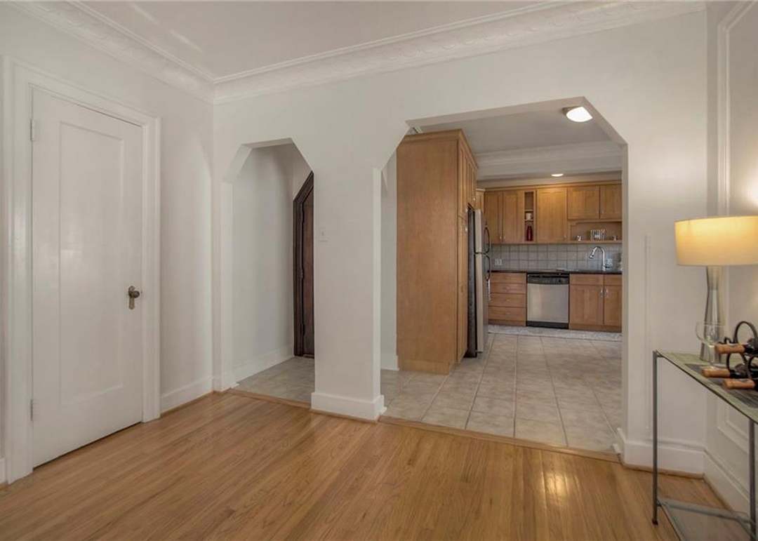 807 W 48th Street — photo 12
