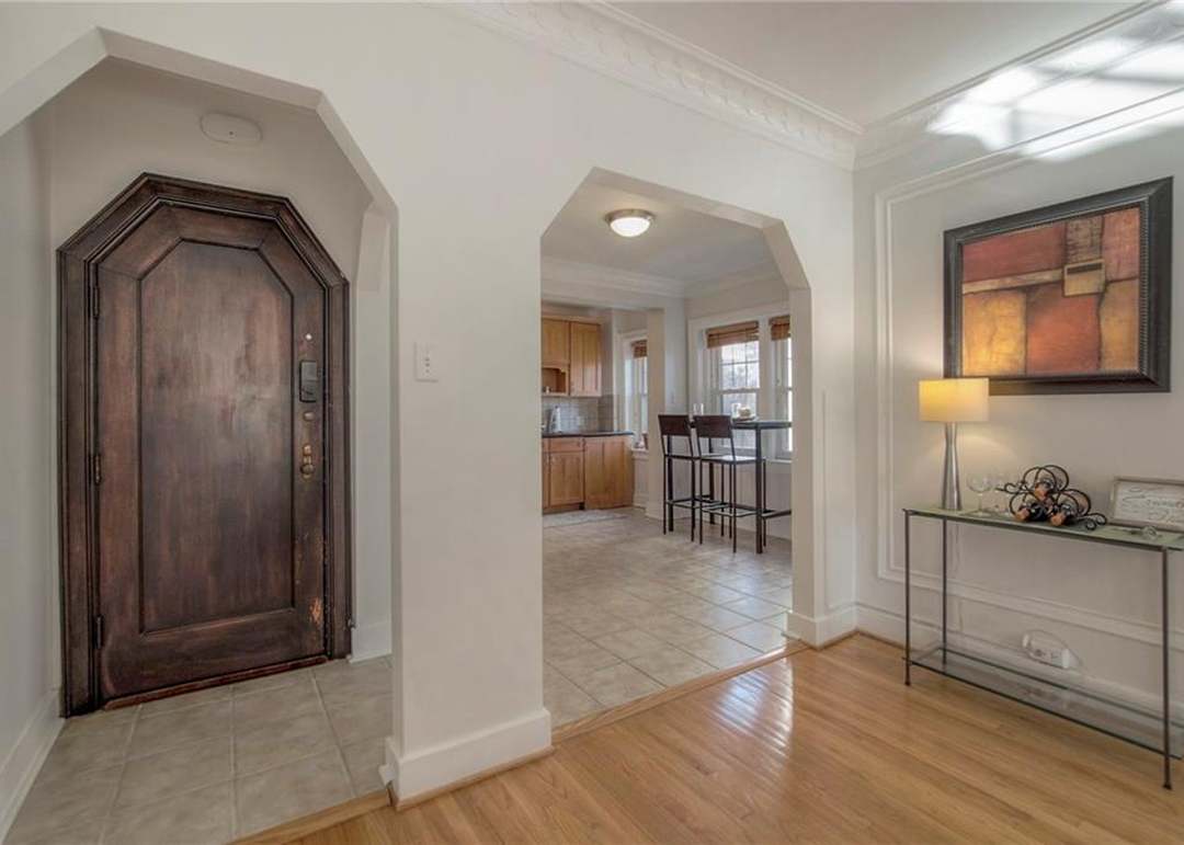 807 W 48th Street — photo 15