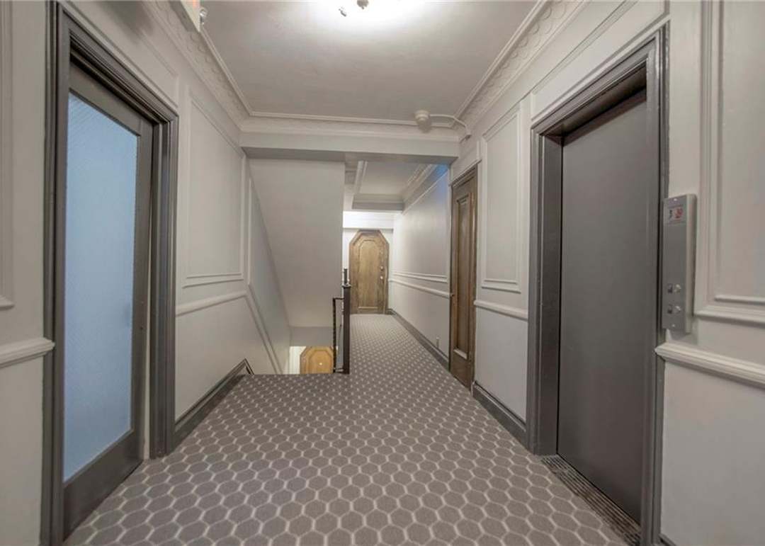 807 W 48th Street — photo 29