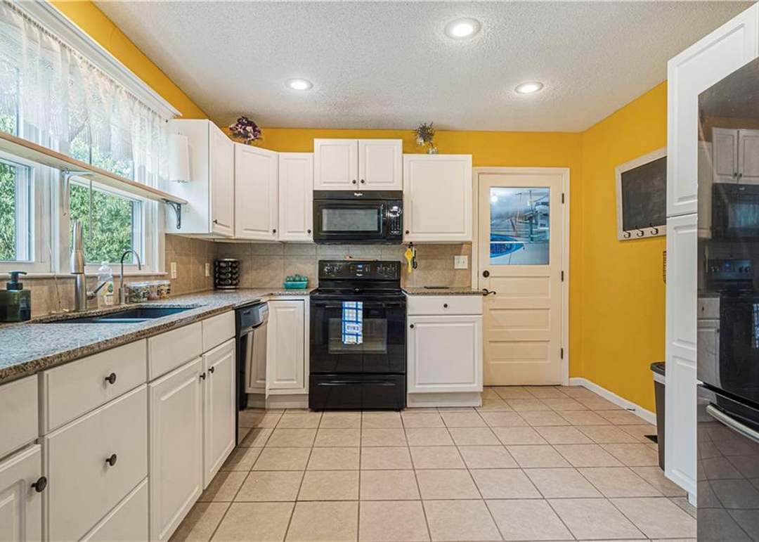 810 NE 83 Street — photo 15