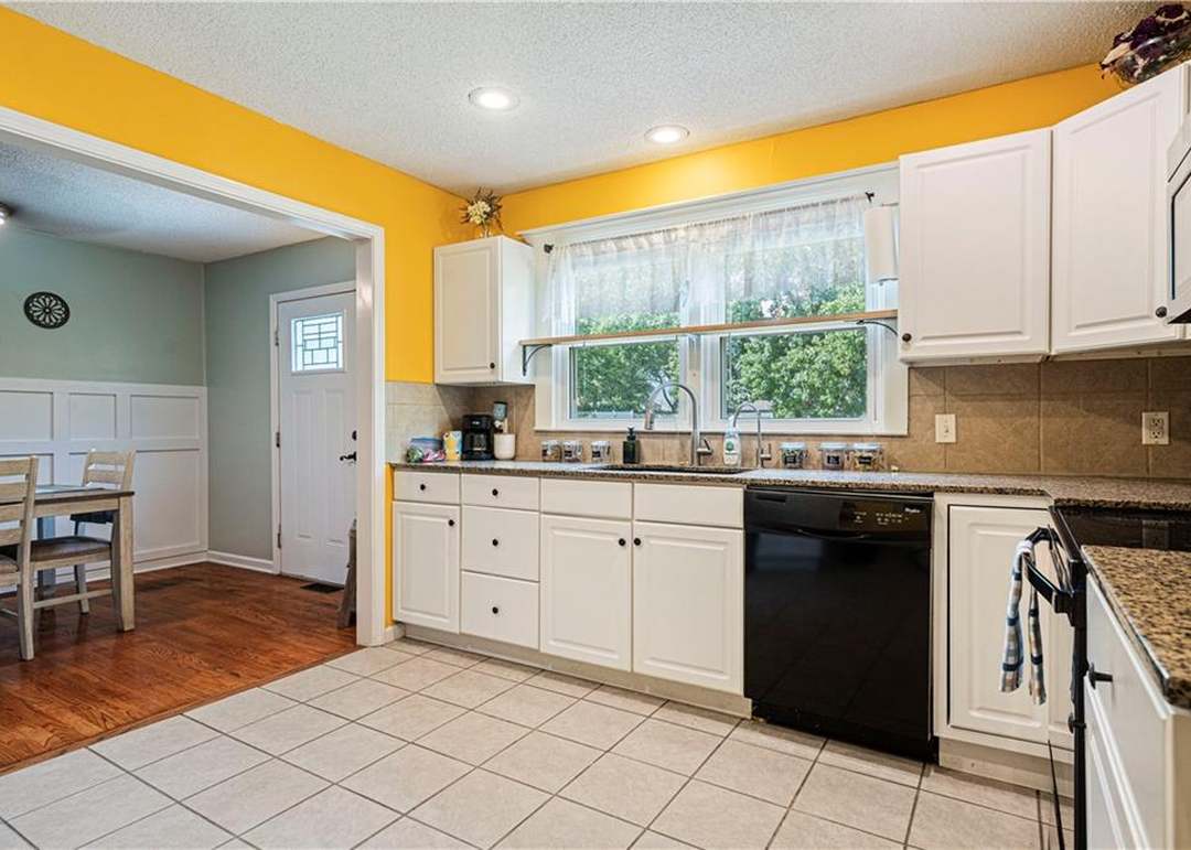 810 NE 83 Street — photo 17