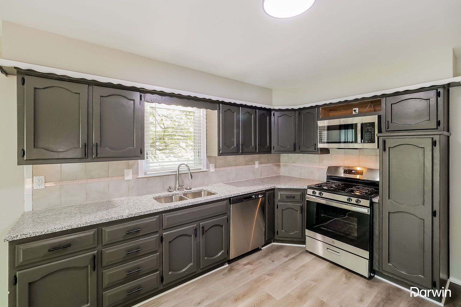 8100 Bel Ray Drive — photo 2