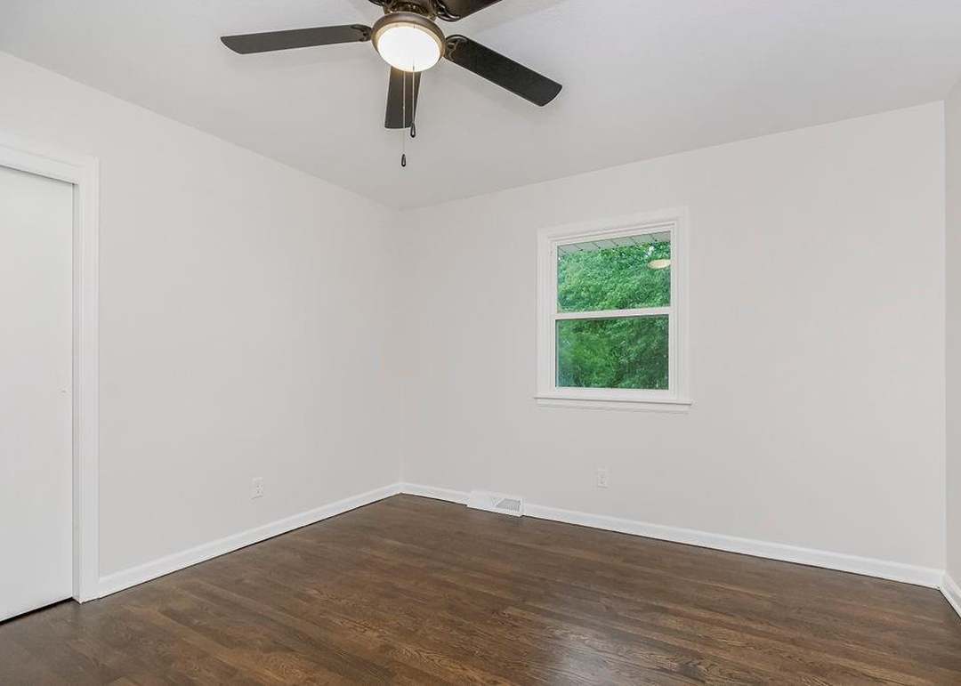 8129 W 56th Terrace — photo 5