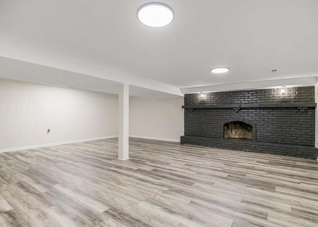 8129 W 56th Terrace — photo 25