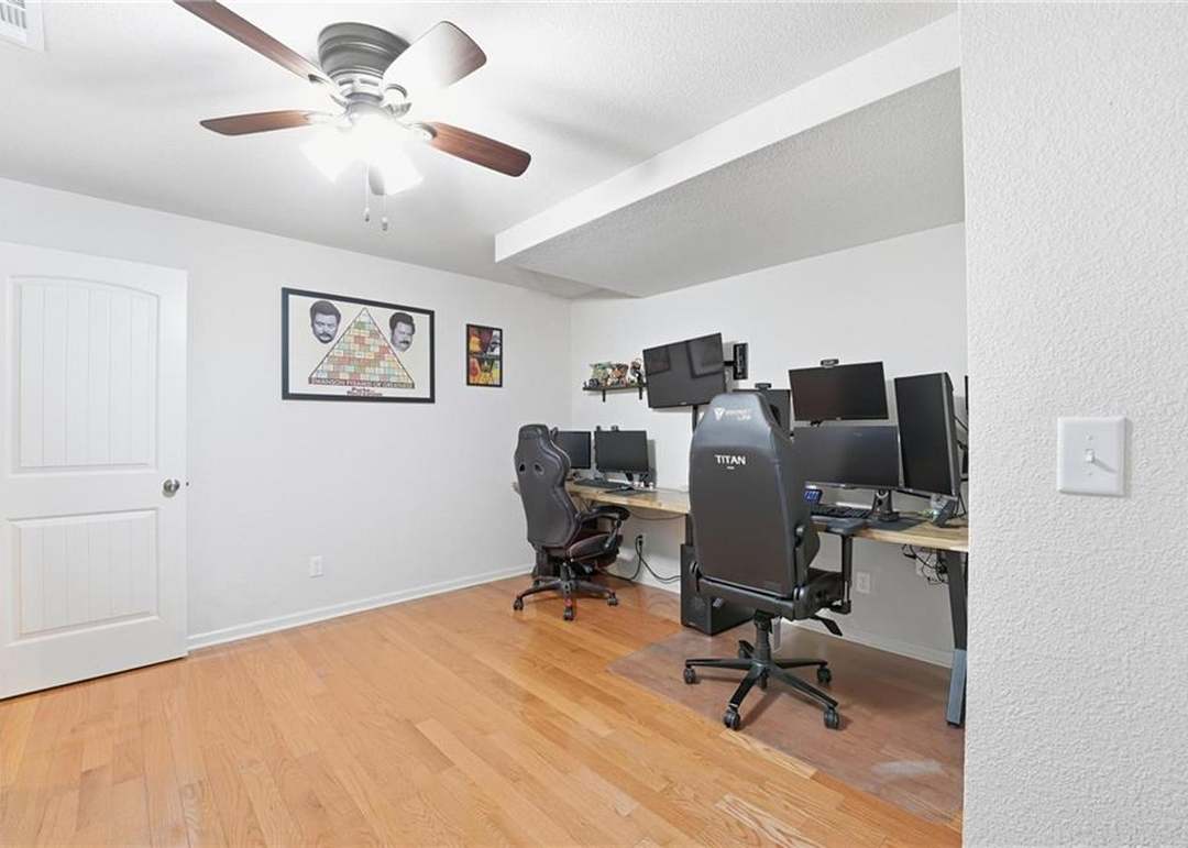813 Emerson Drive — photo 37