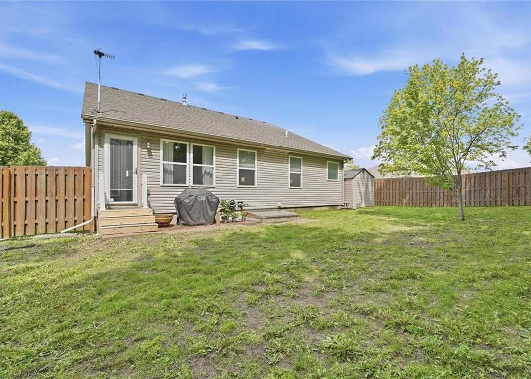 813 Emerson Drive — photo 39