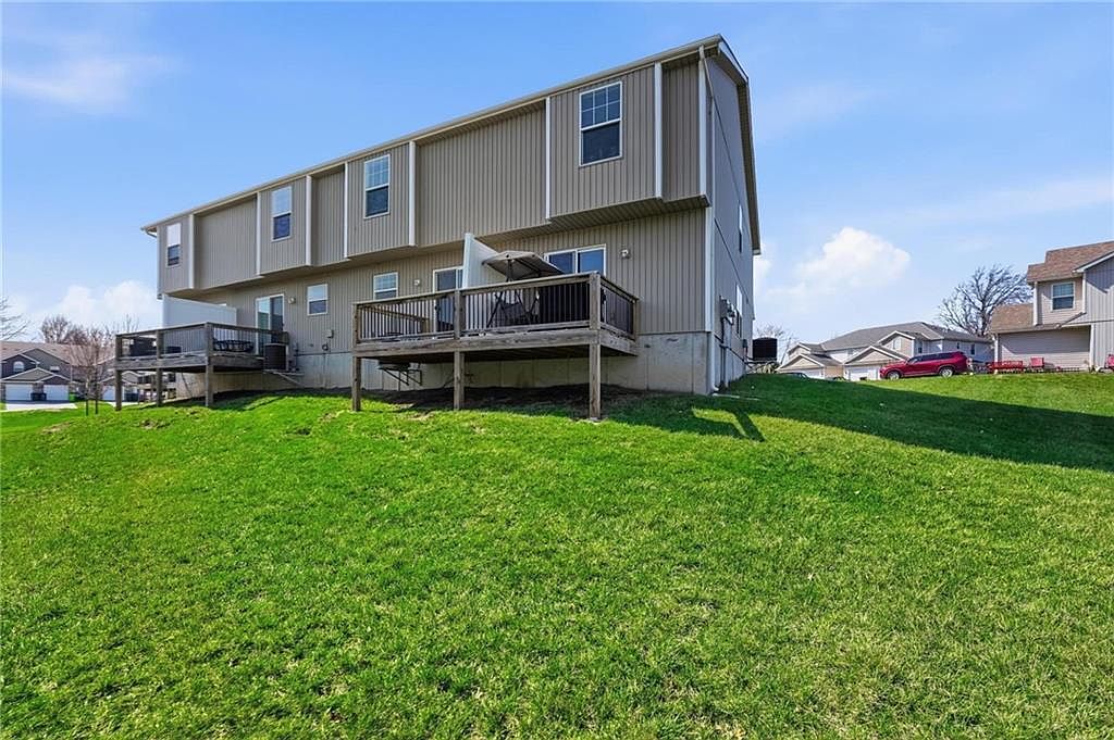 815 Raven Court — photo 16