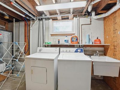 817 NE 46TH Terrace — photo 33