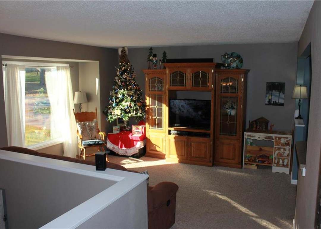 818 NE 115th Street — photo 9