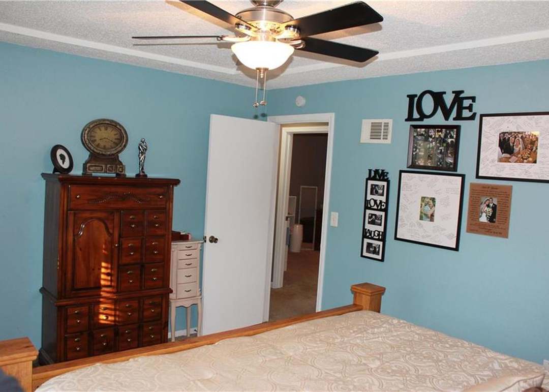 818 NE 115th Street — photo 11