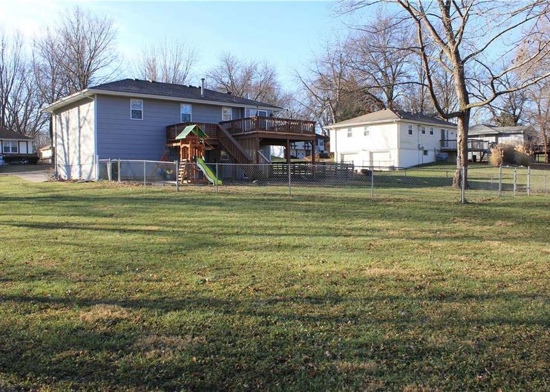 818 NE 115th Street — photo 24