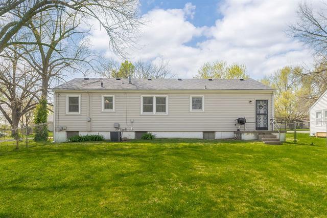 8207 Locust Street — photo 18