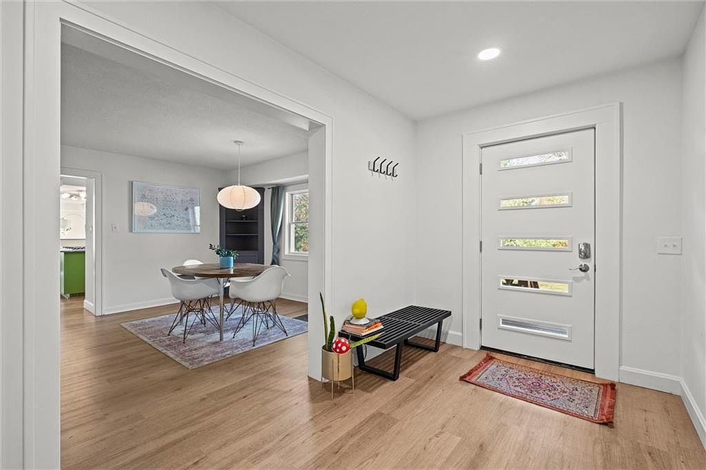 8213 W 54th Terrace — photo 8