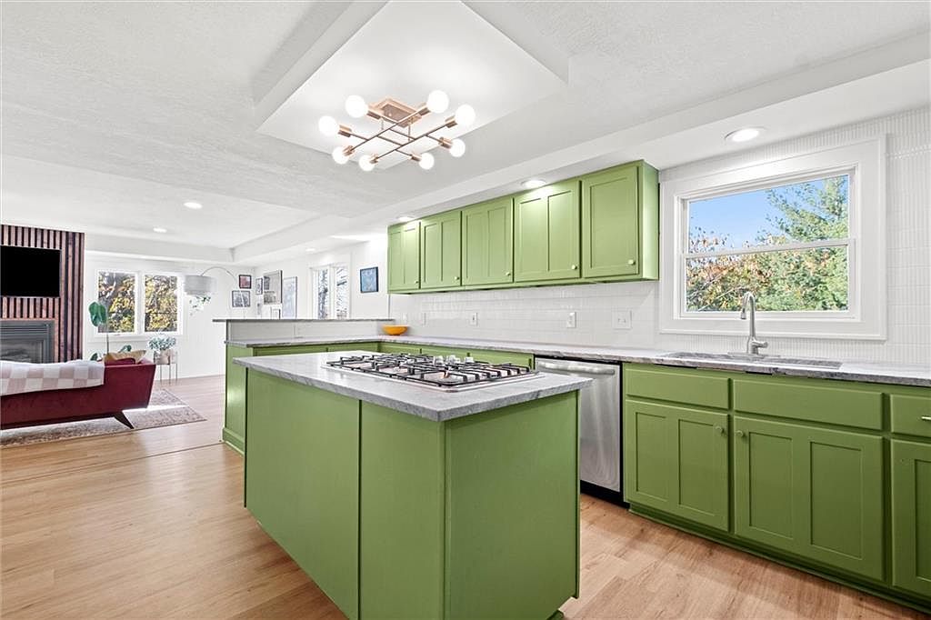 8213 W 54th Terrace — photo 13
