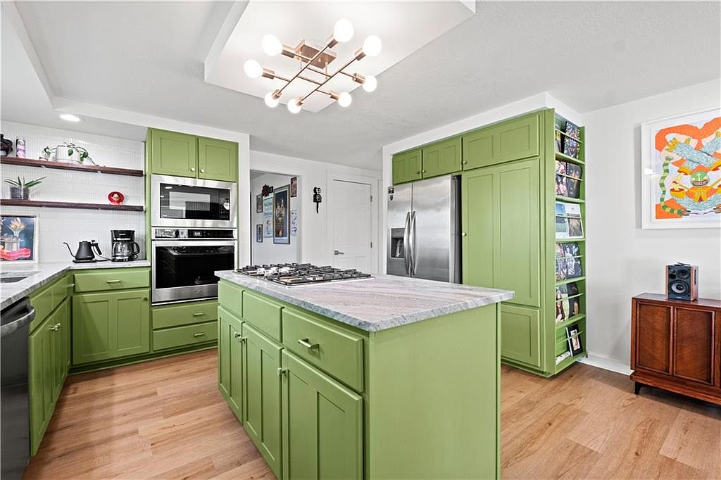 8213 W 54th Terrace — photo 14