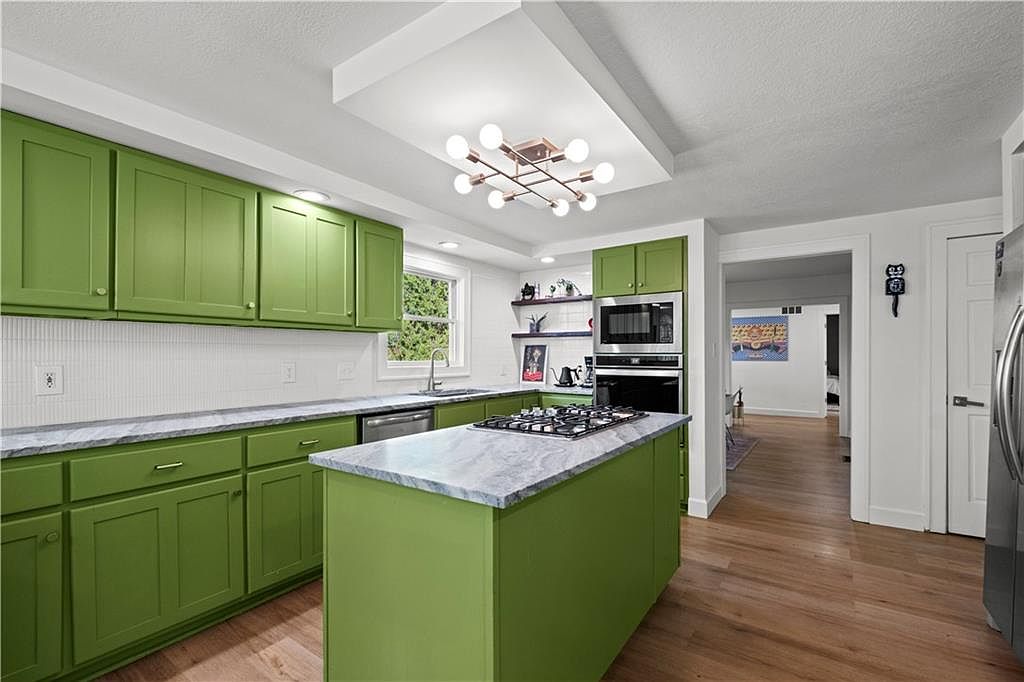 8213 W 54th Terrace — photo 16