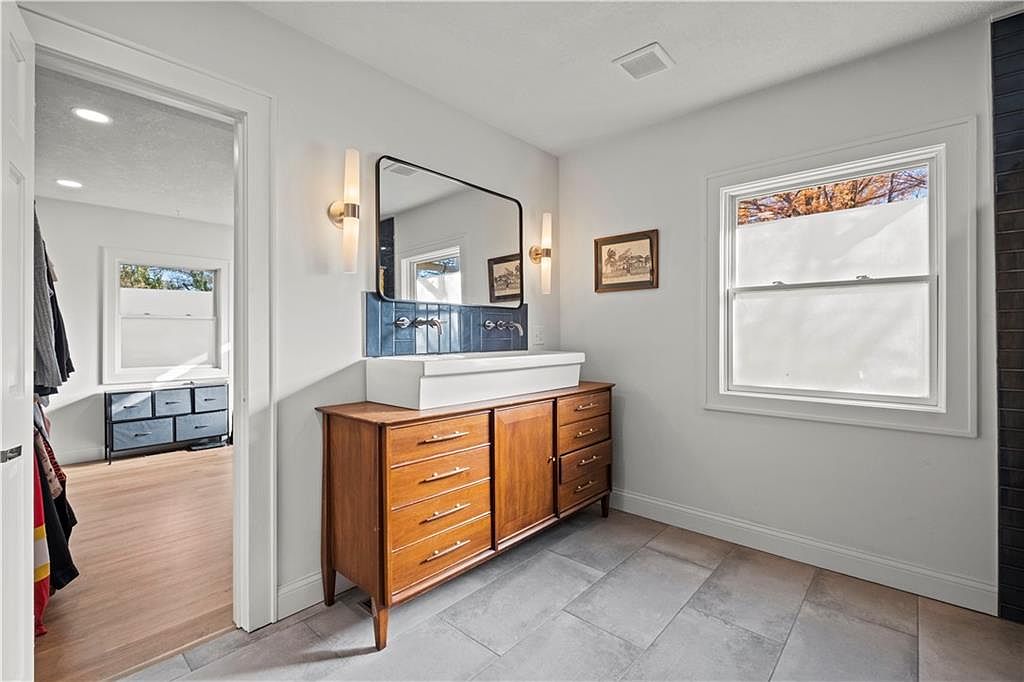 8213 W 54th Terrace — photo 31