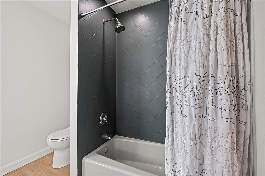 8213 W 54th Terrace — photo 35
