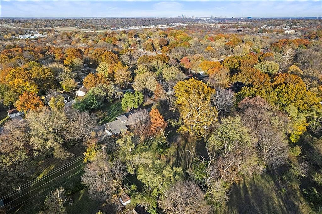 8213 W 54th Terrace — photo 51