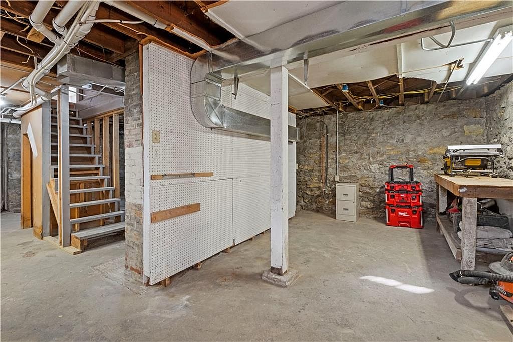 8213 W 54th Terrace — photo 55