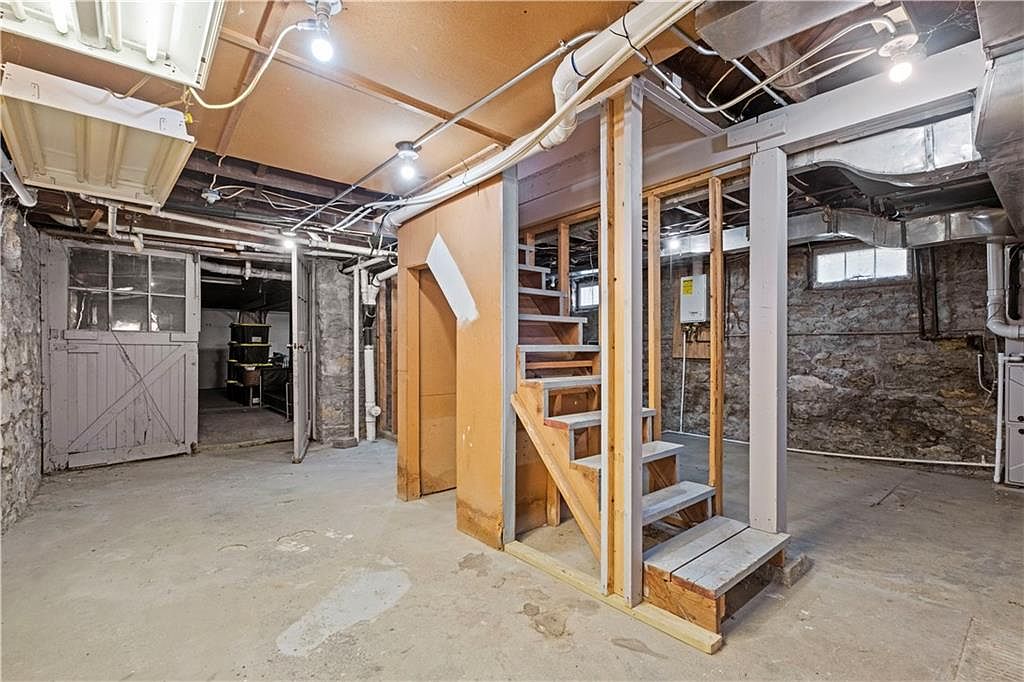 8213 W 54th Terrace — photo 56