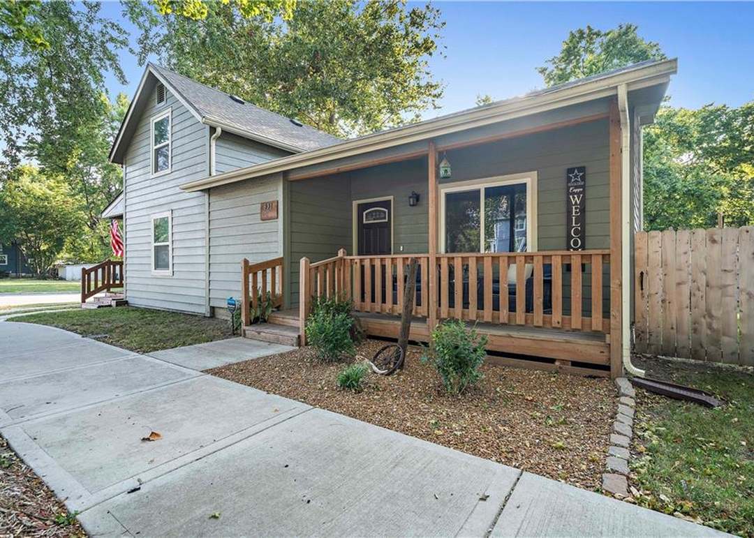 831 Church Street — photo 10