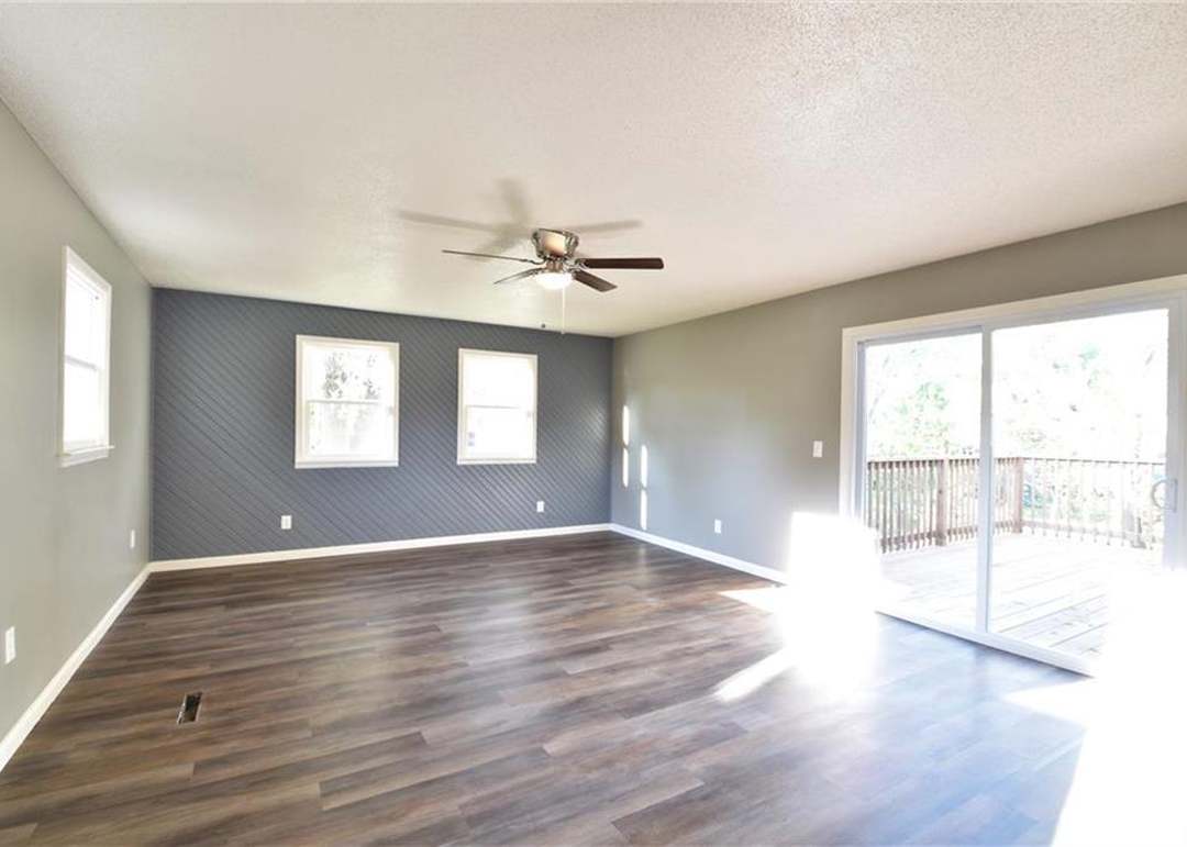 8311 E 92ND Terrace — photo 12